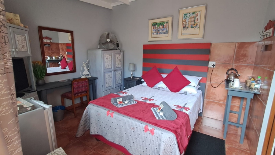 6 Bedroom Property for Sale in Parys Free State